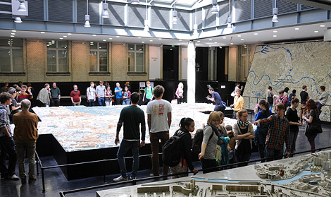 Exhibition of the Berlin city models in the AKP-atrium